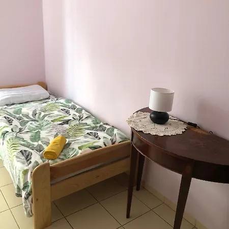 Pensjonat Leśna Pustać *